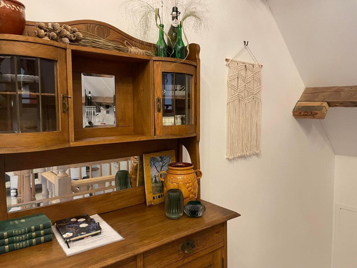 B&B Droom In De Polder -De Salon- Luxe Appartement Met Prive-Sauna Arnemuiden Esterno foto